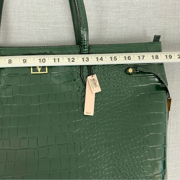 Victoria's Secret Carryall Tote Bag in Green Crocodile - Picture 8 of 10